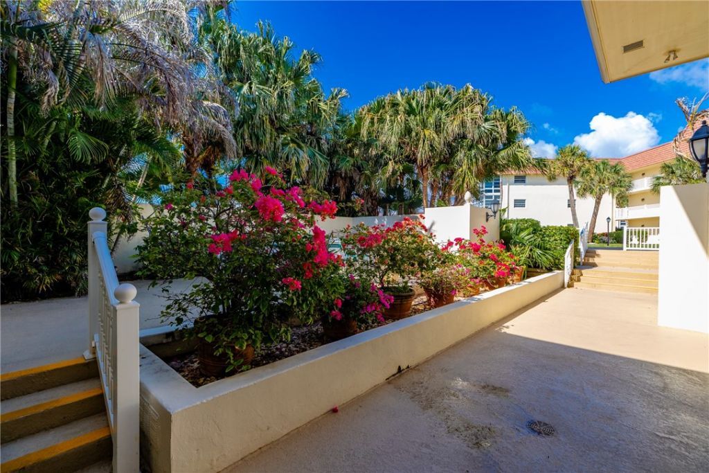 5400 Highway A1a, Unit H4, Vero Beach, FL 32963 Photo