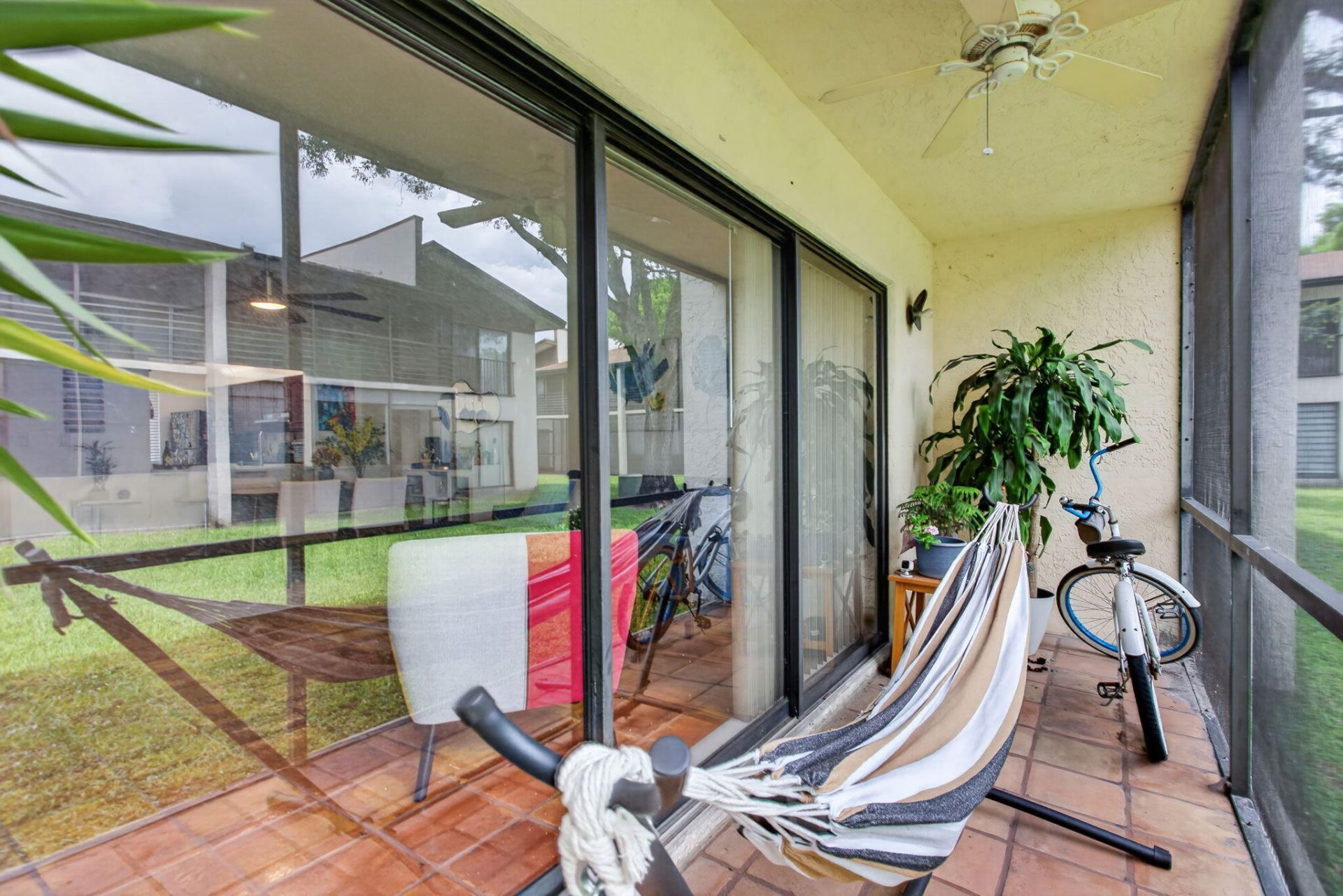 172 W Laurel Drive, Unit 1102, Margate, FL 33063 Photo