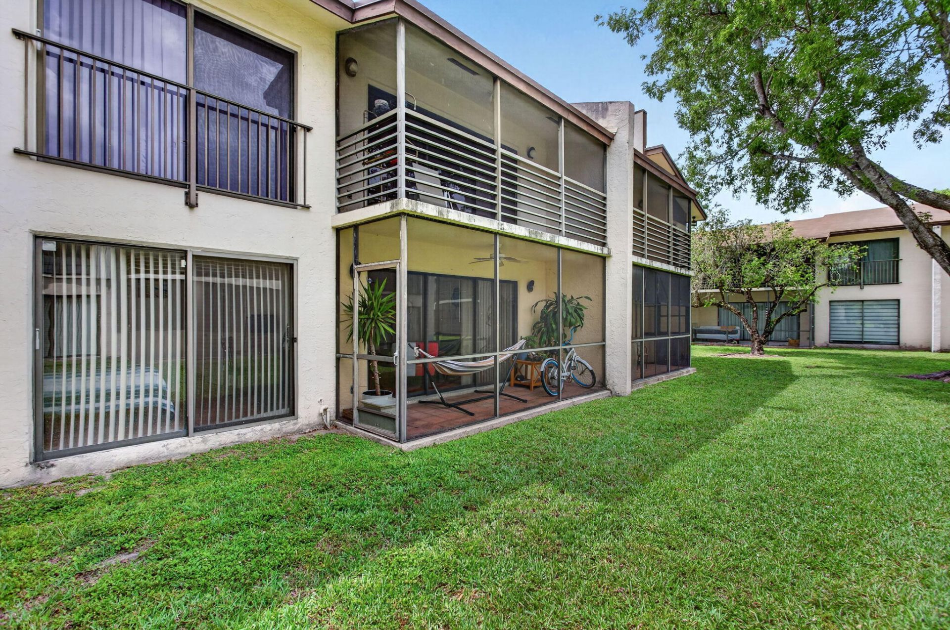 172 W Laurel Drive, Unit 1102, Margate, FL 33063 Photo