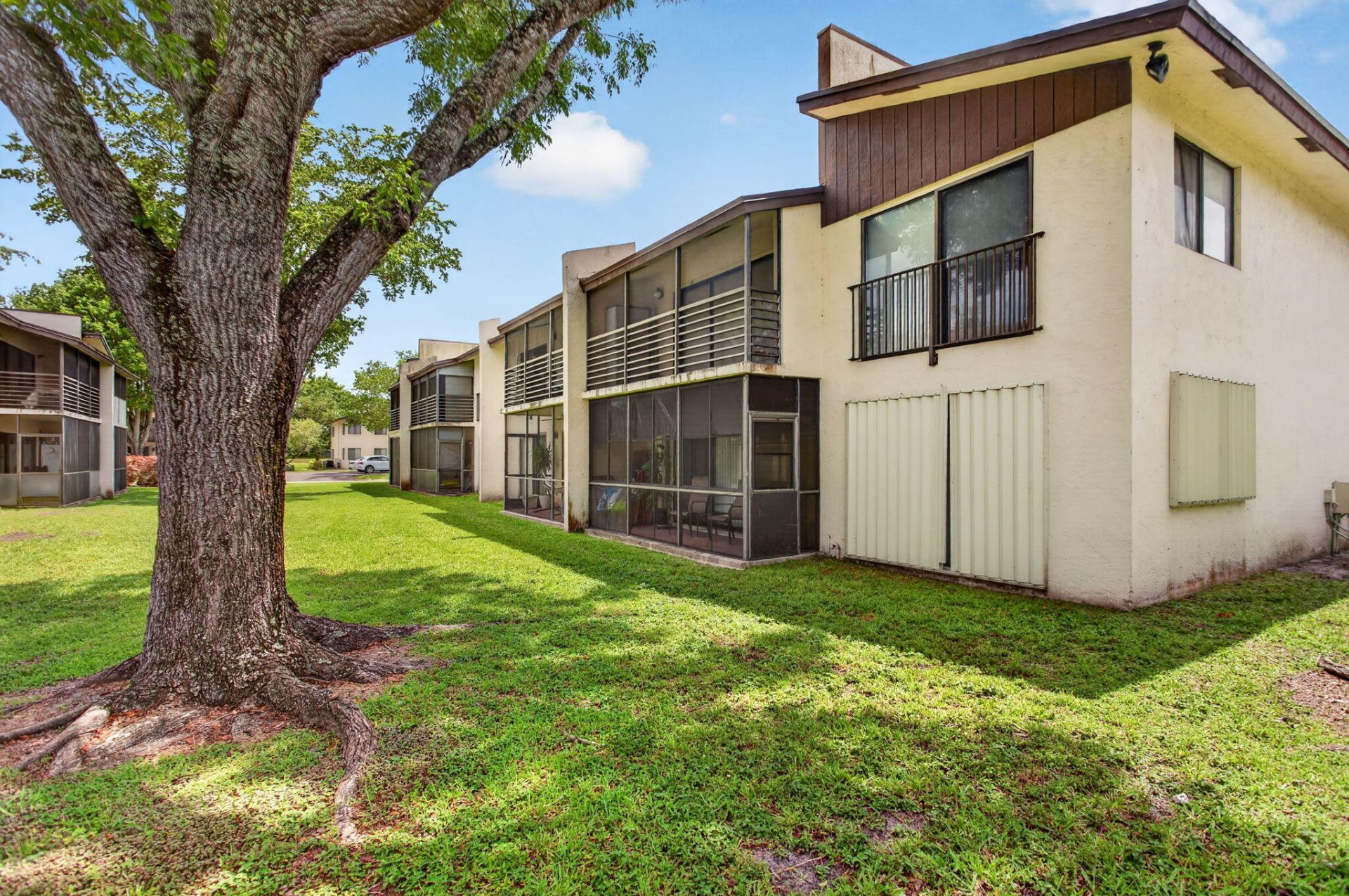 172 W Laurel Drive, Unit 1102, Margate, FL 33063 Photo