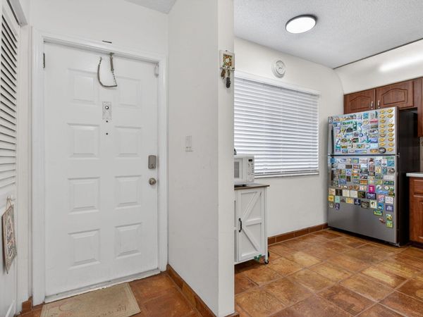 172 W Laurel Drive, Unit 1102, Margate, FL 33063