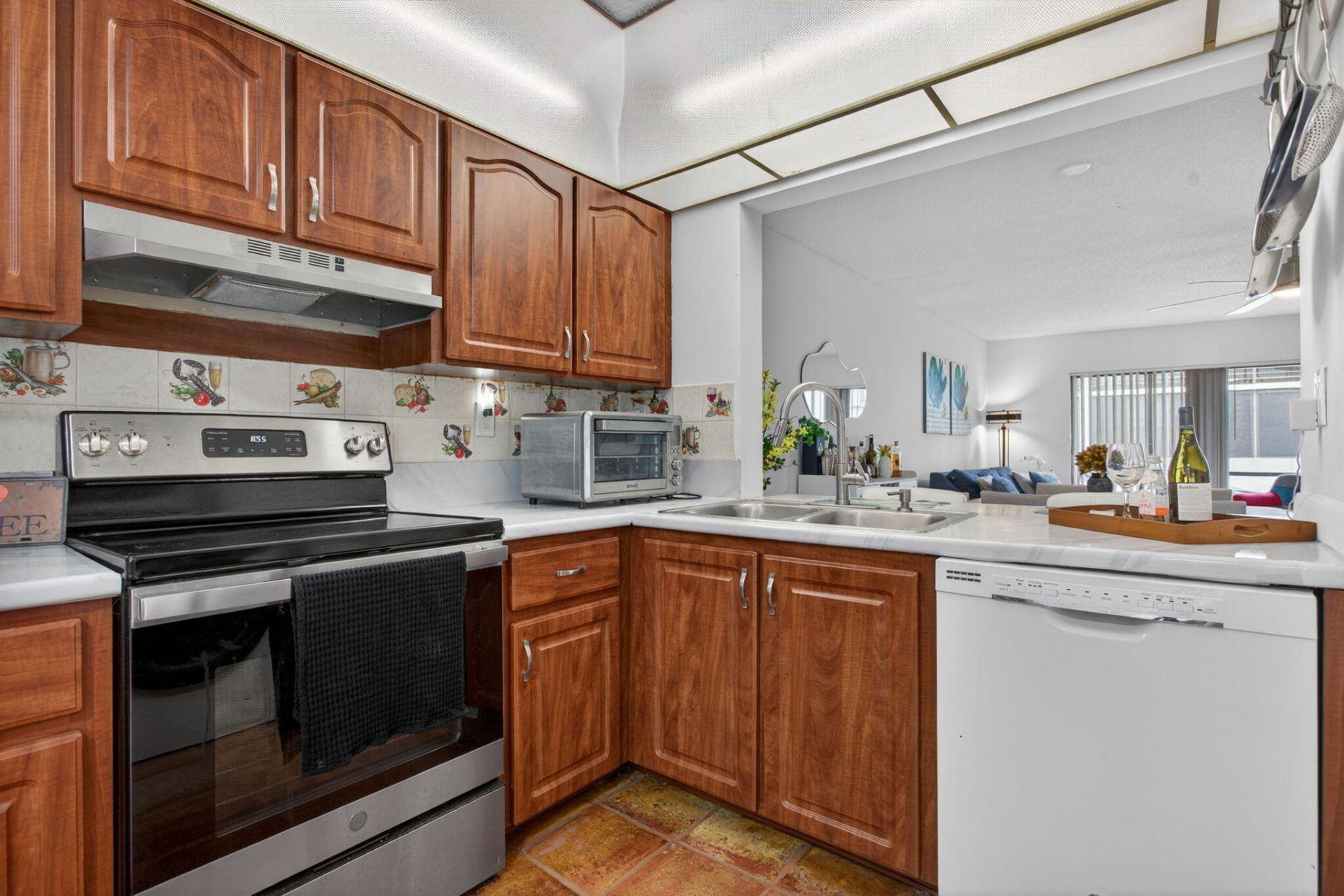 172 W Laurel Drive, Unit 1102, Margate, FL 33063 Photo