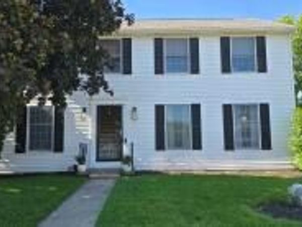 1814 Carlyle Drive, Piqua, OH 45356