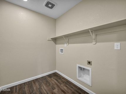 668 Goodsprings Drive, Reno, NV 89506 Photo