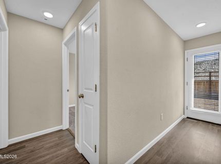 668 Goodsprings Drive, Reno, NV 89506 Photo
