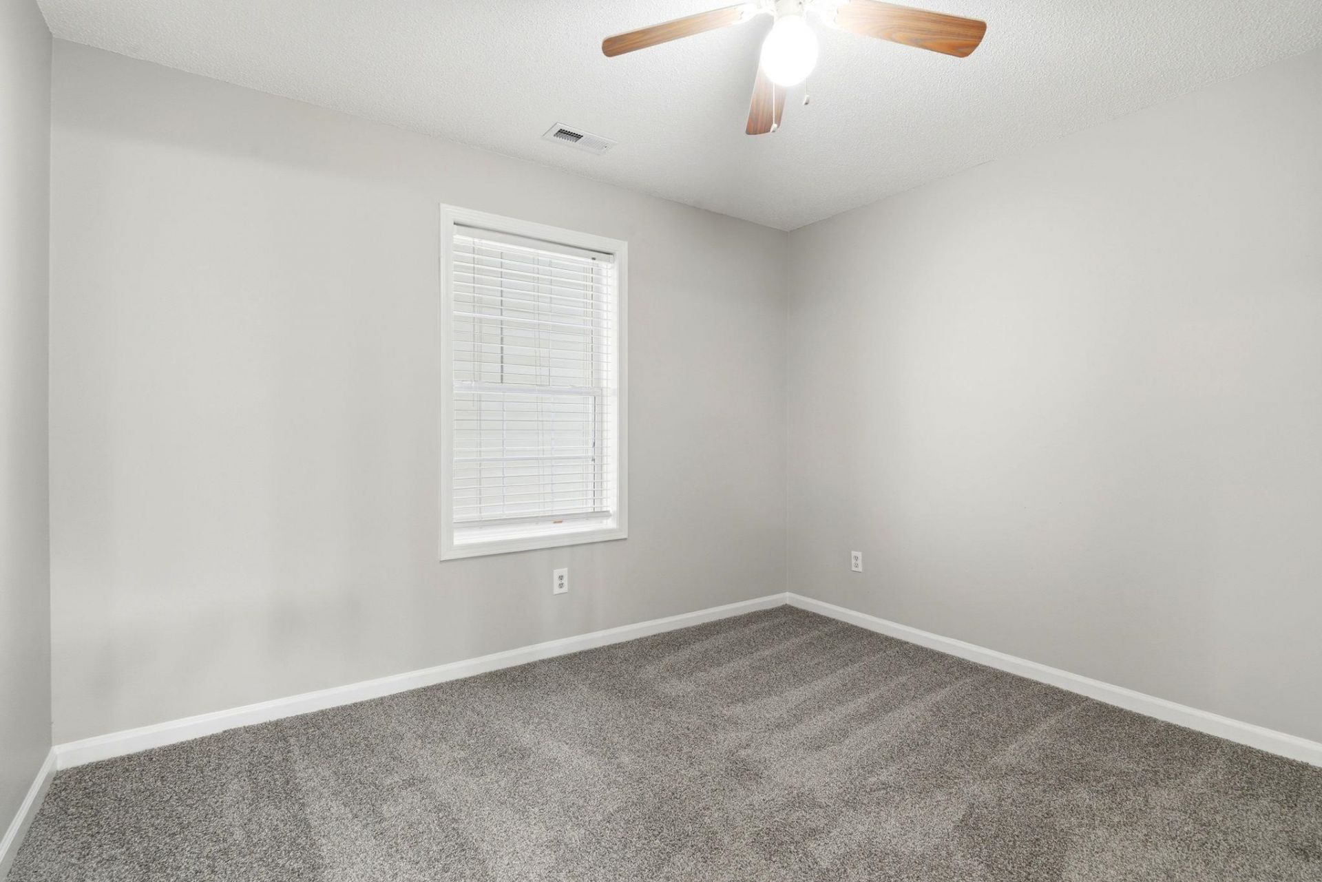 4257 Villas Dr.  Photo 13
