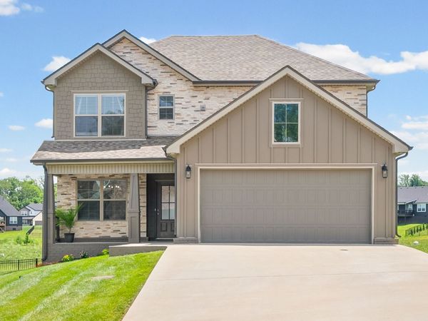 350 Frontier Dr, Clarksville, TN 37043