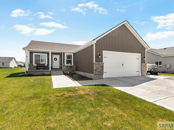 3716 N Ventura Avenue, IDAHO FALLS, ID 83401