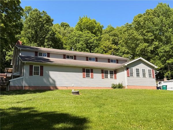 526 E River Rd, Edinburg, PA 16116