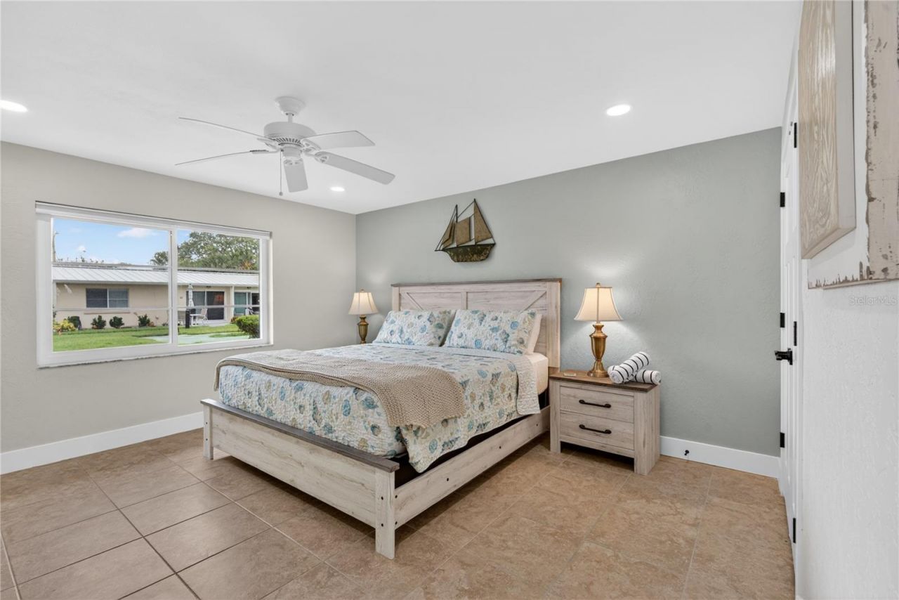 5830 Midnight Pass Road, Unit 48, Sarasota, FL 34242 Photo