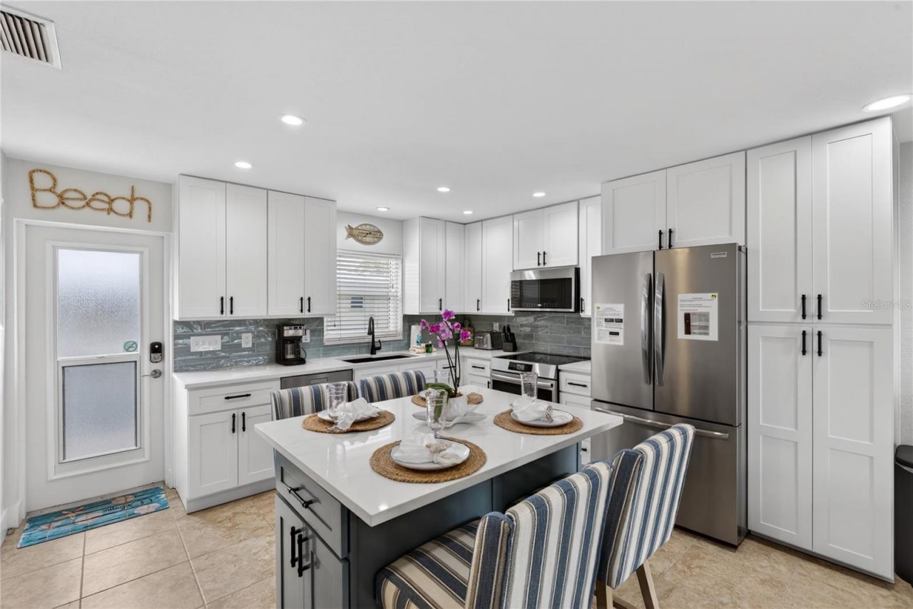 5830 Midnight Pass Road, Unit 48, Sarasota, FL 34242 Photo