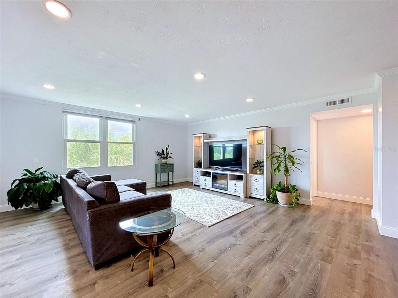 4651 1st Street Ne, Unit 311, Saint Petersburg, FL 33703 Photo
