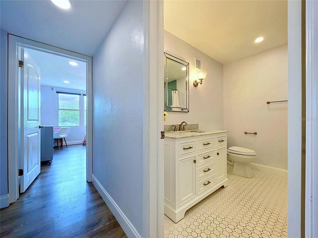 4651 1st Street Ne, Unit 311, Saint Petersburg, FL 33703 Photo