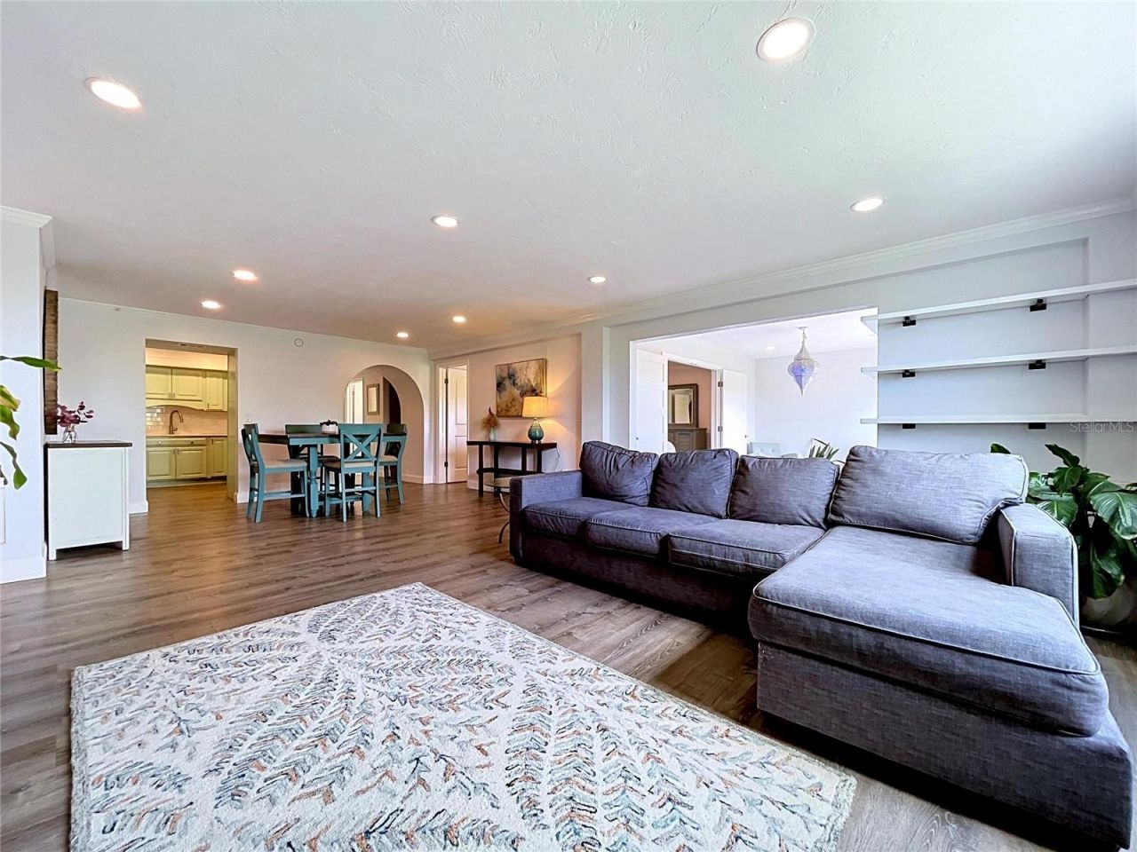 4651 1st Street Ne, Unit 311, Saint Petersburg, FL 33703 Photo