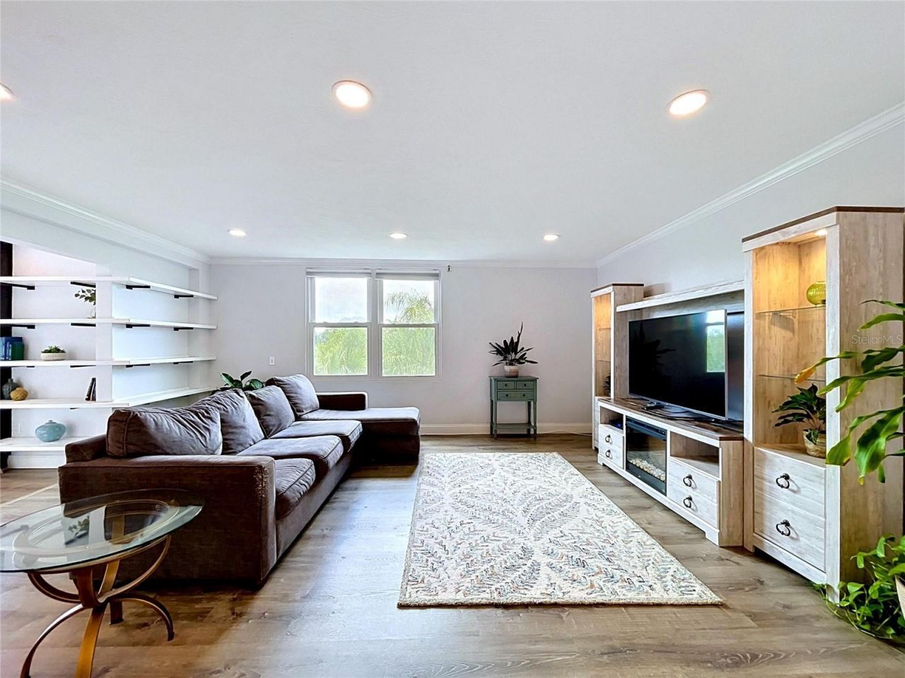 4651 1st Street Ne, Unit 311, Saint Petersburg, FL 33703 Photo