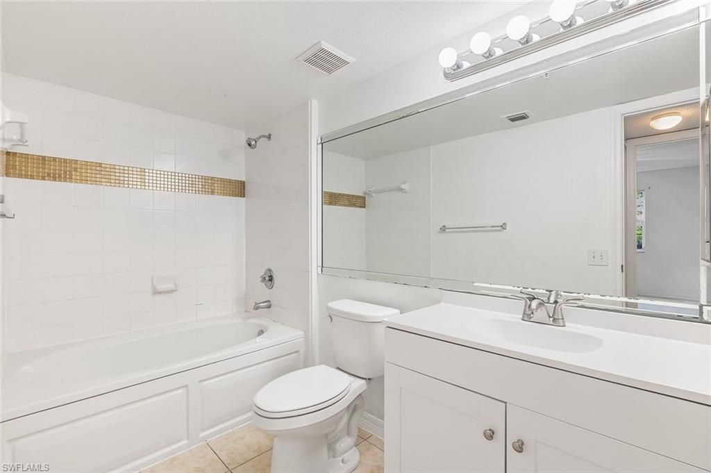 8920 Colonnades Ct E, Unit 518, Bonita Springs, FL 34135 Photo