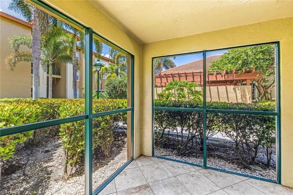 8920 Colonnades Ct E, Unit 518, Bonita Springs, FL 34135 Photo