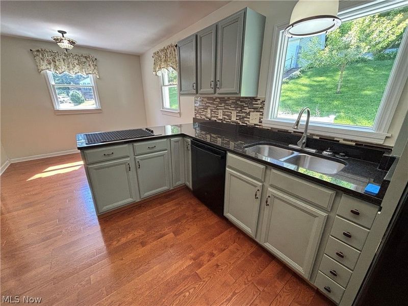 514 Michael Lane, Zoar, OH 44697 Photo 12