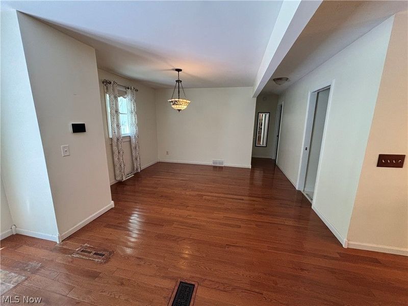 514 Michael Lane, Zoar, OH 44697 Photo 17
