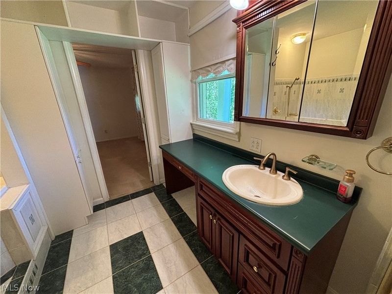514 Michael Lane, Zoar, OH 44697 Photo 22