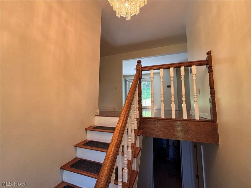 514 Michael Lane, Zoar, OH 44697 Photo 5