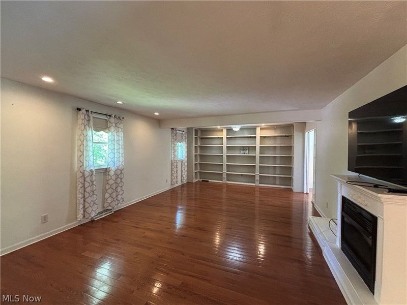 514 Michael Lane, Zoar, OH 44697 Photo 6