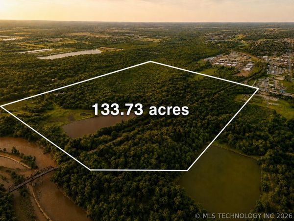 6841 N Mingo Road, Owasso, OK 74117