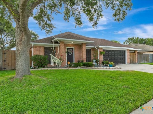 617 Brocton Street , Victoria, TX 77904