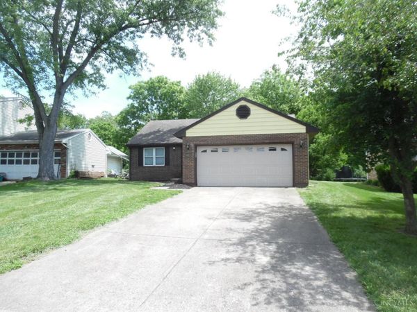 1613 Kenway Place, Middletown, OH 45044