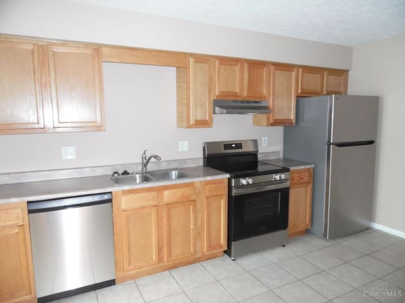 1613 Kenway Place, Middletown, OH 45044 Photo 5