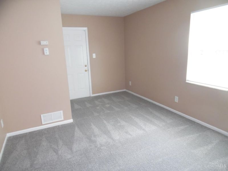1613 Kenway Place, Middletown, OH 45044 Photo 7