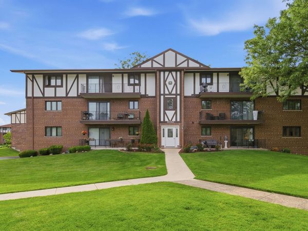 11012 S Theresa Circle , Unit 1C, Palos Hills, IL 60465