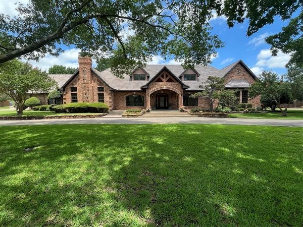 217 Sunray Lane, Sunnyvale, TX 75182
