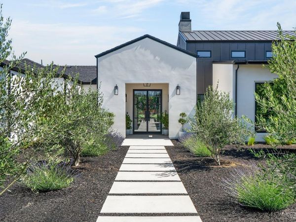6415 E Vina Ln, Stockton, CA 95212