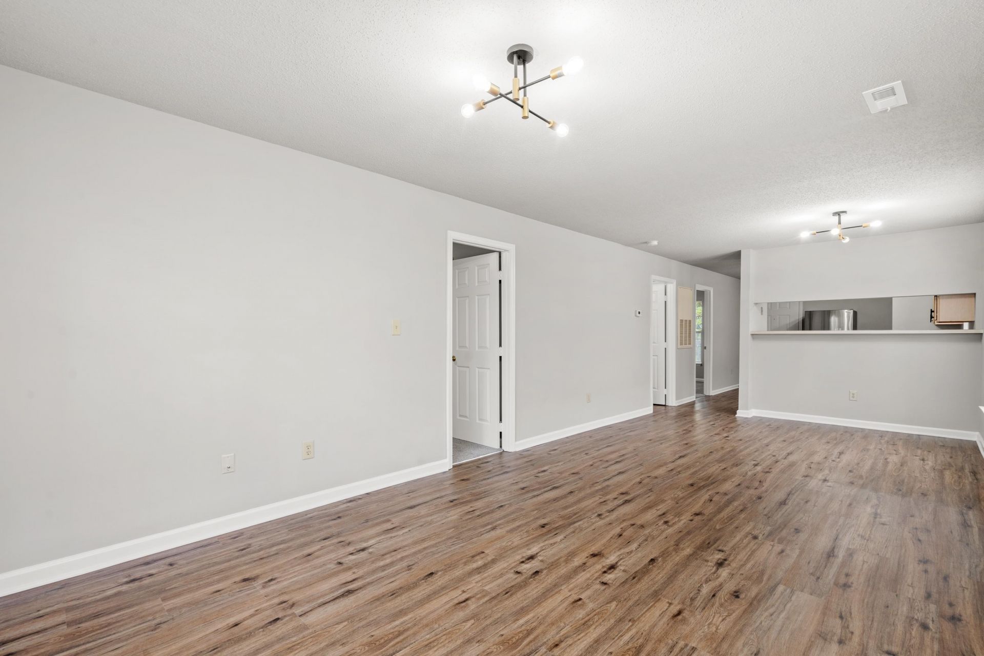 4247 Villas Dr.  Photo 15