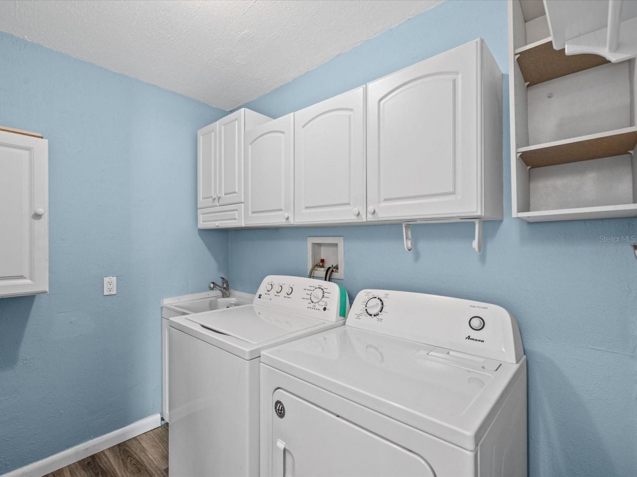 6150 Island Drive, Weeki Wachee, FL 34607 Photo