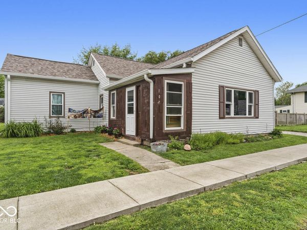 107 N Meridian Street , Sulphur Springs, IN 47388