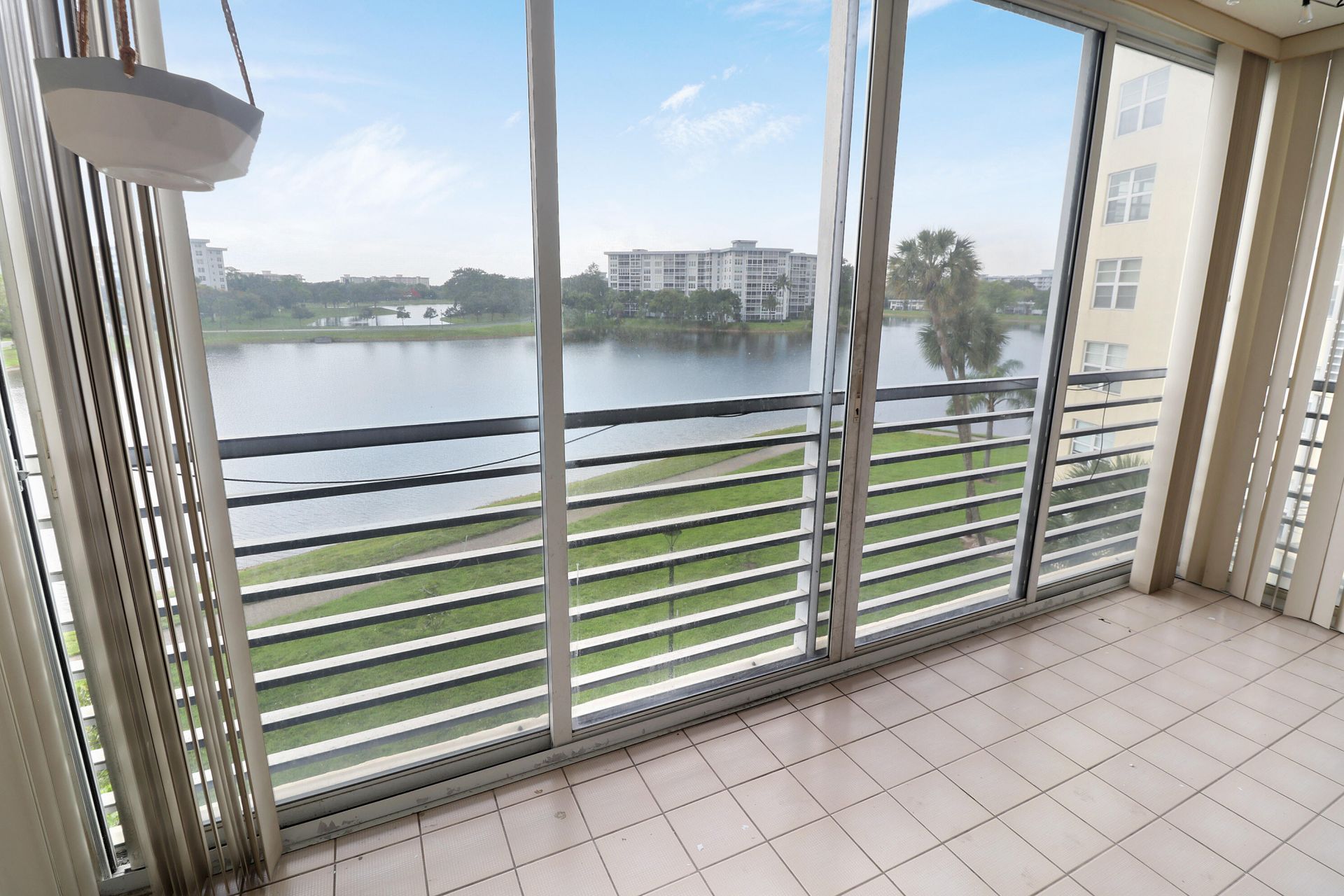 3095 N Course Drive, Unit 409, Pompano Beach, FL 33069 Photo
