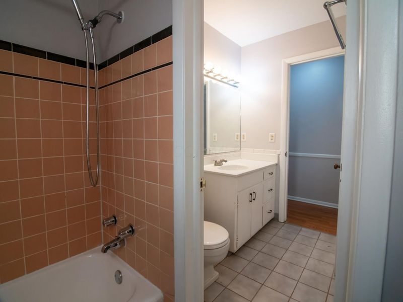 2861 Wellesley Drive, Columbus, OH 43221 Photo 16