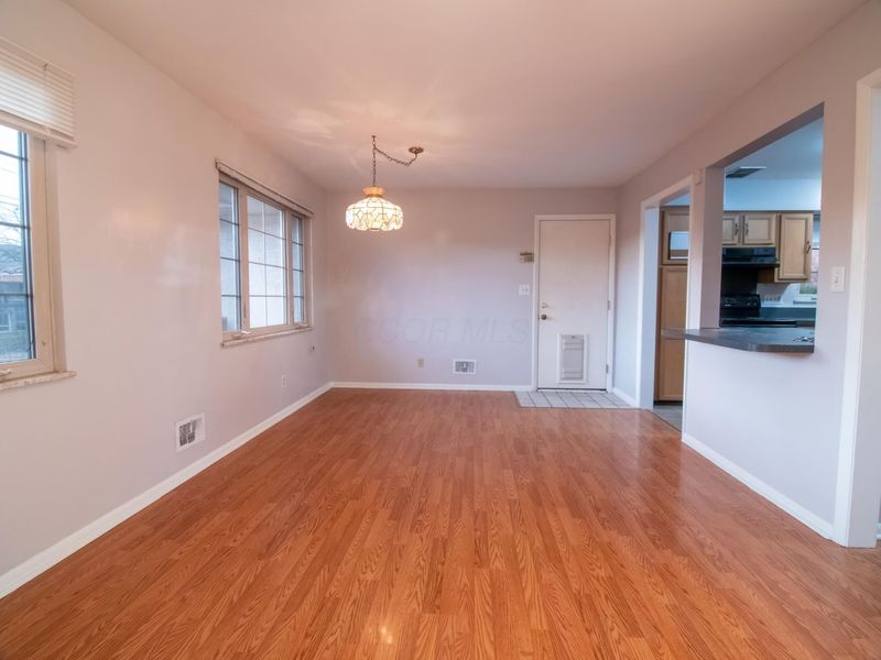 2861 Wellesley Drive, Columbus, OH 43221 Photo 9