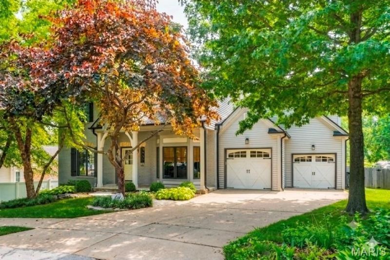 442 Woodlawn Grove Lane, Kirkwood, MO 63122 Main Photo