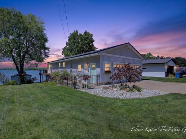 17230 Warrior Drive, Howard City, MI 49329
