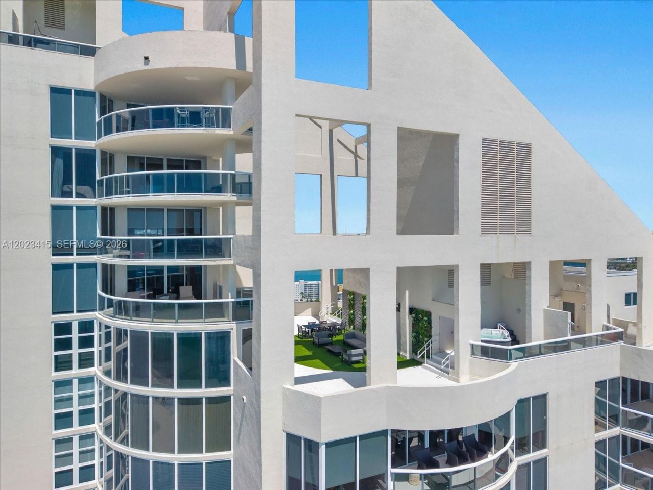 17555 Collins Ave , Unit 3204, Sunny Isles Beach, FL 33160 Photo