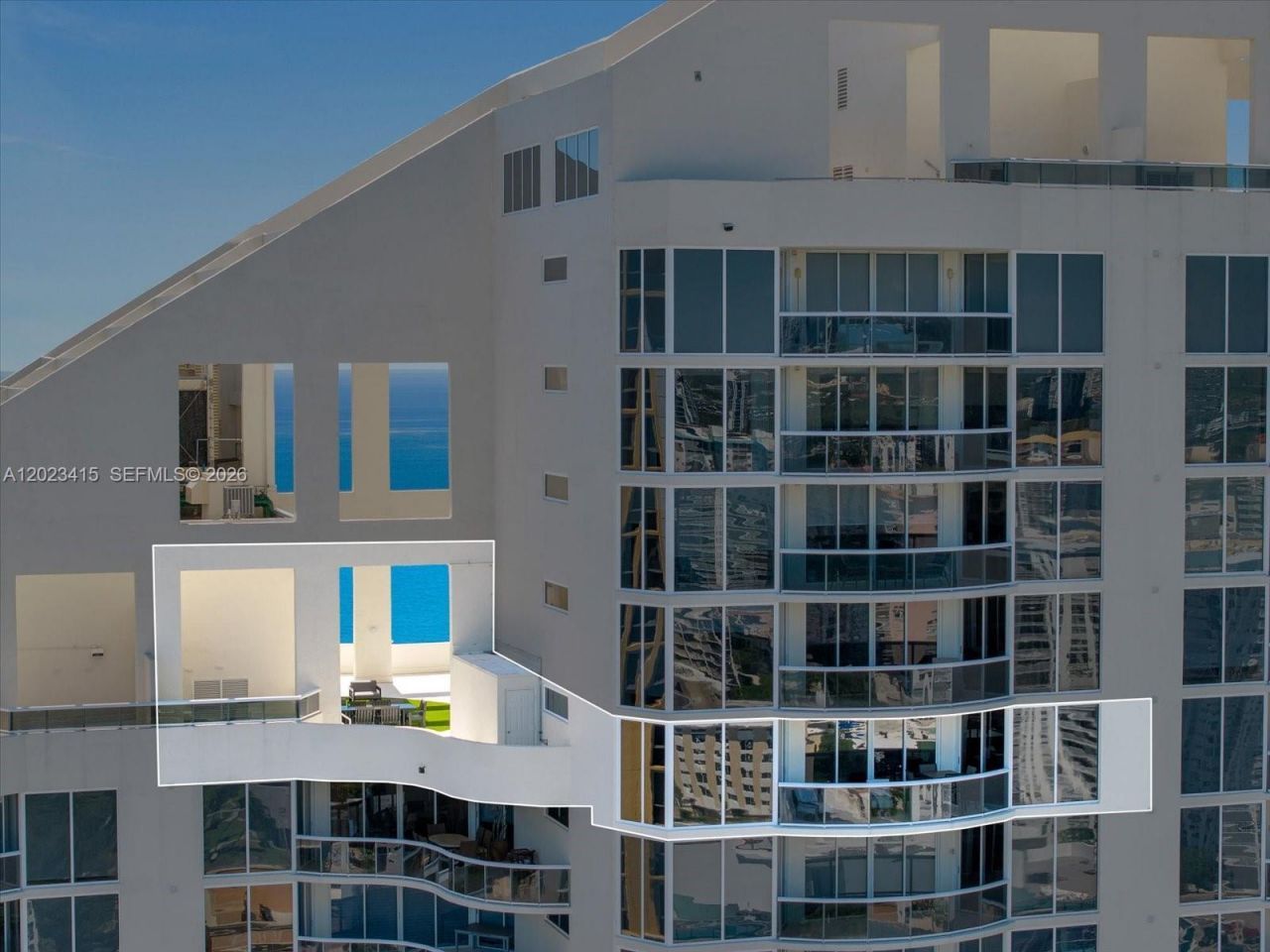 17555 Collins Ave , Unit 3204, Sunny Isles Beach, FL 33160 Photo