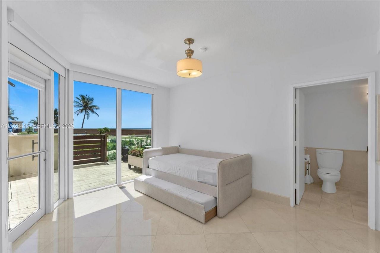 17555 Collins Ave , Unit 3204, Sunny Isles Beach, FL 33160 Photo