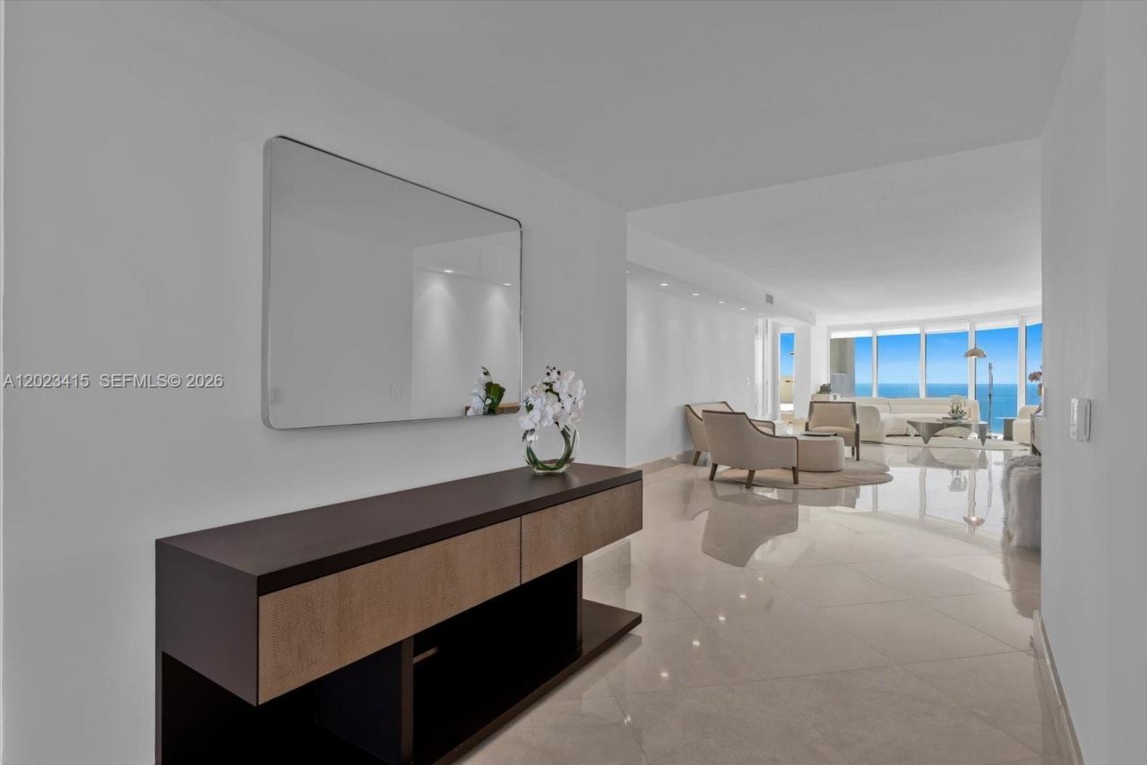 17555 Collins Ave , Unit 3204, Sunny Isles Beach, FL 33160 Photo
