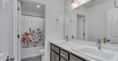 324 Shafer Trail Ct, Merced, CA 95341 Photo
