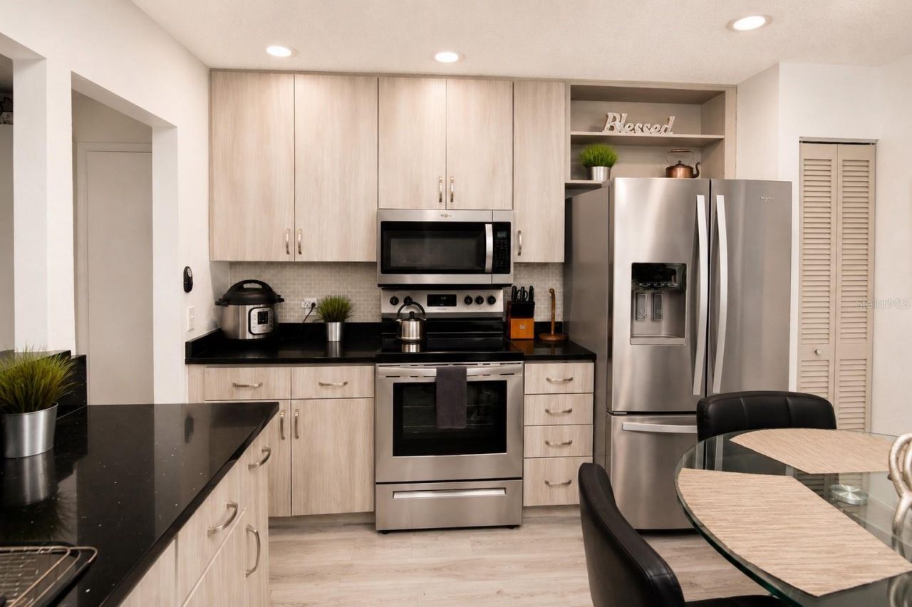 1065 Lewis Avenue , Sarasota, FL 34237 Photo