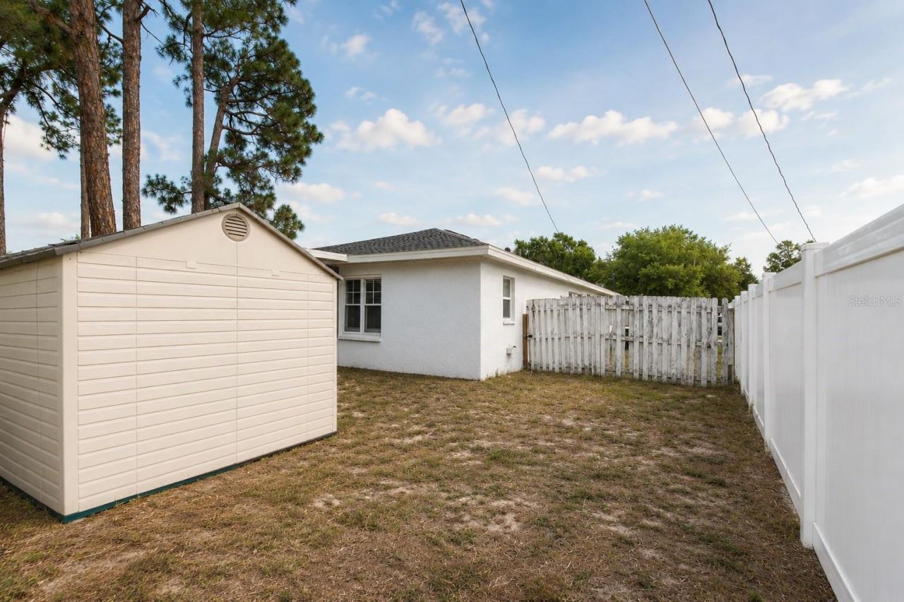 1065 Lewis Avenue , Sarasota, FL 34237 Photo