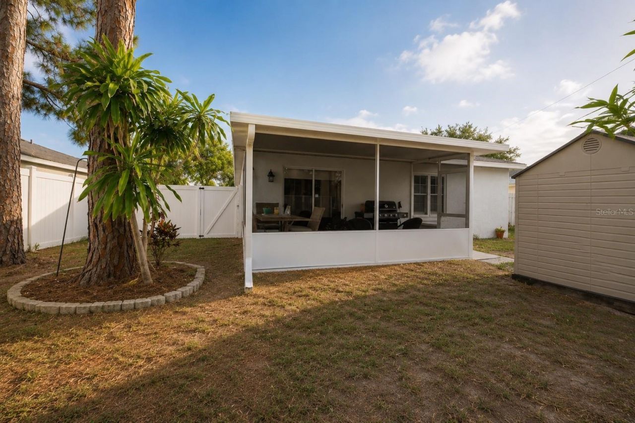 1065 Lewis Avenue , Sarasota, FL 34237 Photo